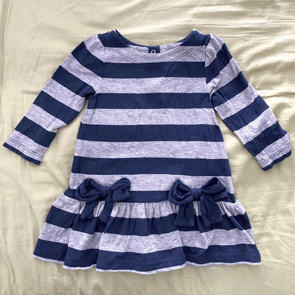 * 2 for 20$* Gap dress with bows 6-12mths